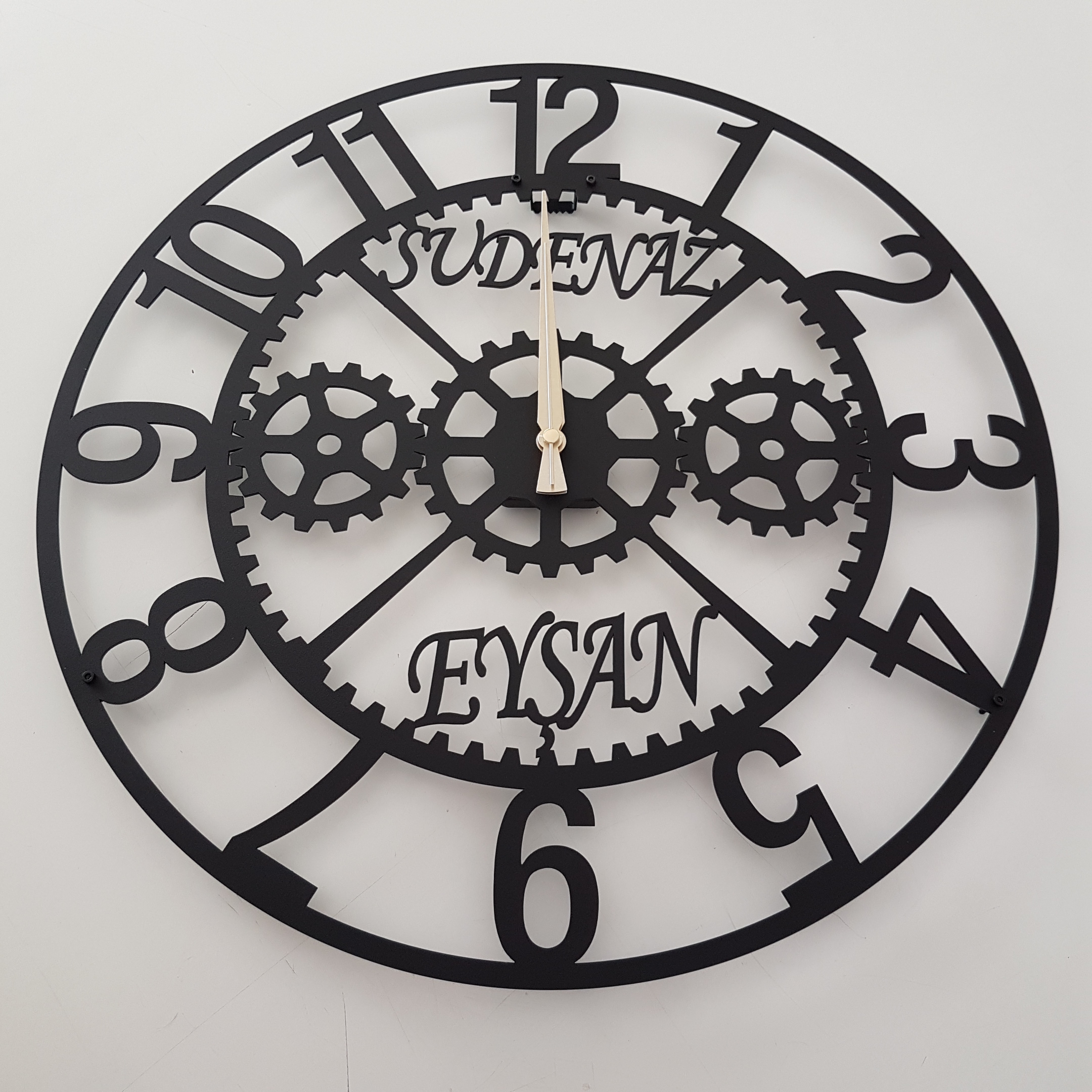 CUSTOM%20DESIGN%20CLOCKS